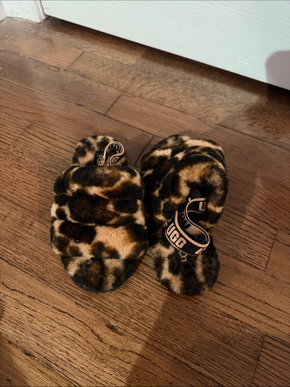 UGG Kids Leopard Faux-Fur Slide Sandals - Brown/Black/Cream